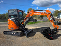 Aircon Cab Hitachi 3.3 Ton Excavator With Heli Tilt