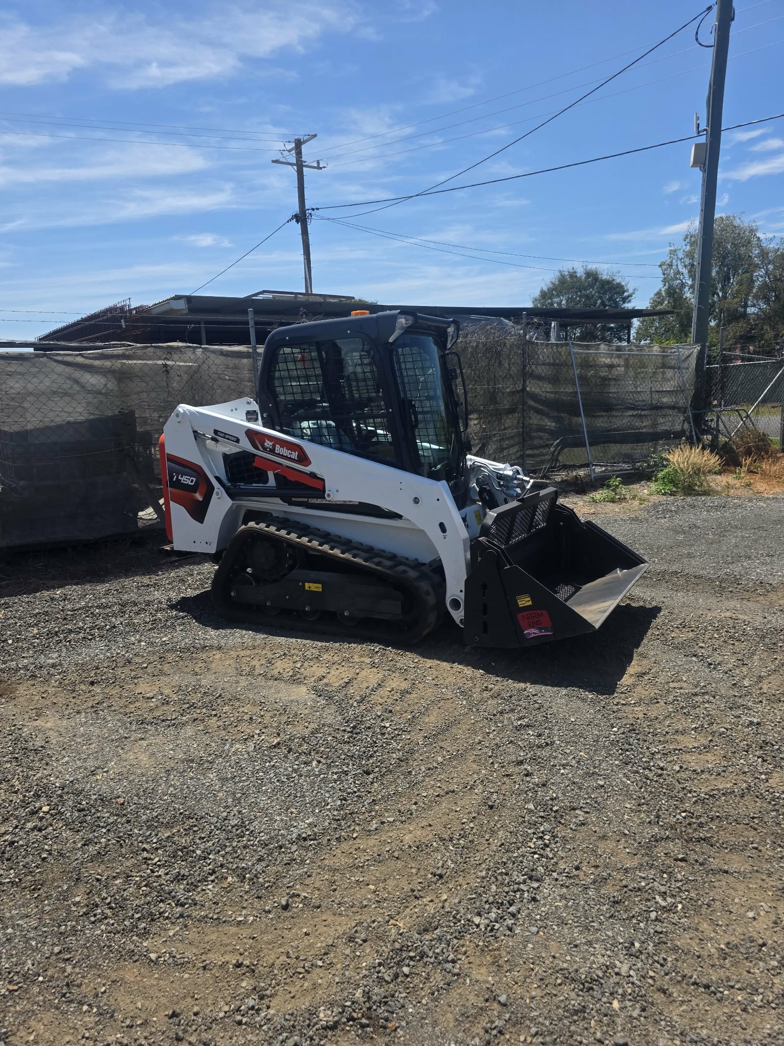Bobcat T450 4-1 Bucket with Airconditioned Cab